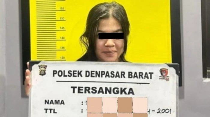 Tersangka SA (24), wanita asal Sukabumi, diamankan oleh Polsek Denpasar Barat usai mencuri sepeda motor di kawasan Padangsambian Kaja, Denpasar. (Foto: Istimewa)