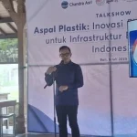 Wakil Menteri Dalam Negeri Bima Arya Sugiarto saat memberikan sambutan dalam talkshow bertajuk "Aspal Plastik: Inovasi Ekonomi Sirkular untuk Infrastruktur Berkelanjutan Indonesia" yang digelar di Bali, Sabtu (5/7/2025). (Foto: Istimewa)