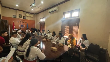 Wali Kota Denpasar I Gusti Ngurah Jaya Negara saat menyampaikan arahan dalam salah satu agenda pemerintahan terkait peningkatan pelayanan publik di Kota Denpasar. (Foto: Istimewa)