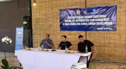 Narasumber dari Polda Bali, Indodax, dan Komunitas Bitcoin House Bali saat membawakan materi dalam forum diskusi bertema “Literasi dan Perlindungan Investor Aset Digital” yang digelar di Duta Orchid Garden, Denpasar, Jumat (18/7/2025). (Foto: Istimewa)